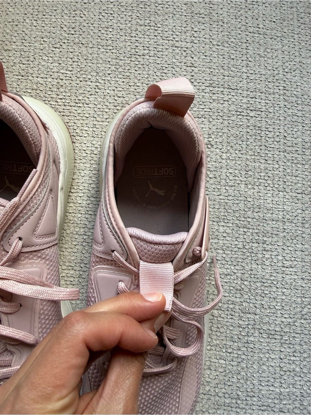 Puma Women’s Light Pink and White Athletic Sneakers - Picture 7 of 8